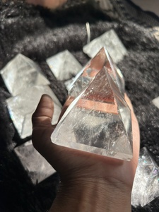 Pyramide en Cristal de Quartz Clair de Haute Qualité, Grille de Guérison, Correction Vastu, REIKI, Poli, Agate RAIS, Feng Shui - Product Image 4