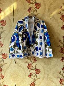 Chaqueta Bordada Kantha de Algodón Blanco para Mujer, Mangas Largas, Estampado Floral, Ropa Étnica de Invierno, Prenda Exterior Informal de Moda - Product Image 1