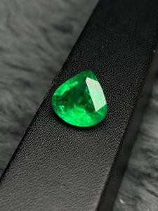 Piedra Preciosa Suelta de Esmeralda Verde Natural en Forma de Corazón para Joyería - Product Image 3