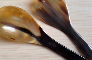 Juego de cucharas para ensalada con mango de metal estilo vintage, hechas a mano, resistentes al calor, para el hogar, cafetería, cocina, mesa de comedor, fiestas y hoteles. - Product Image 3