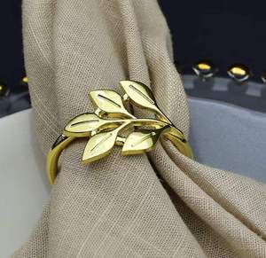 Anneaux de serviette en métal doré de style américain, écologiques, adorables, de haute qualité, pas chers, décoratifs pour mariage, forme de fleur découpée au laser, Lavie - Product Image 2