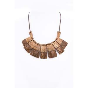 Collier en bois pour femme de style bohème, accessoires de mode en cristal écologiques - Product Image 5