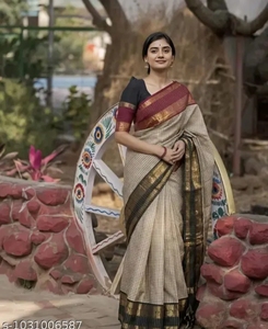 Sari traditionnel en soie KV pour femme, crème et rouge, bordure dorée brodée, idéal pour mariage indien, Diwali, festivals d'automne, séchage rapide - Product Image 2
