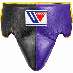 อุปกรณ์ป้องกันอวัยวะเพศชายสำหรับชกมวย ยี่ห้อ Winning รุ่น White Leather Boxing Groin Guard สีขาว แต่งขอบสีแดง สำหรับฝึกศิลปะการต่อสู้ - Product Image 4
