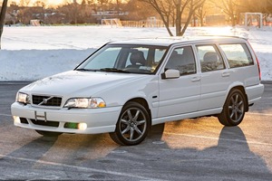วอลโว่ วี-70 เอ-ดับเบิลยู-ดี ปี 1998 - Product Image 2
