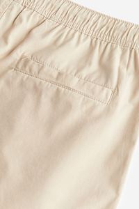 Pantalones Cortos Casuales para Hombre, de Alta Calidad, 100% Algodón, Color Beige Claro, Corte Regular, Cintura Elástica con Cordón Ajustable, Laterales Diagonales - Product Image 4