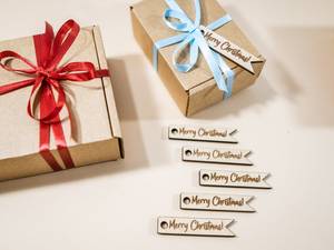 Etiquetas de Regalo de Navidad de Madera, Feliz Navidad, Grabadas, Forma Irregular, Decoración Navideña, Uso en Mesa - Product Image 2