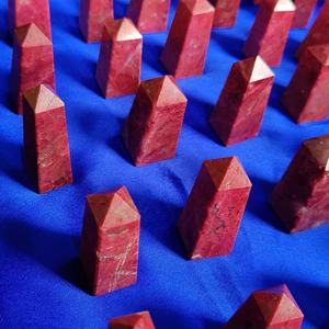 Torre Tallada de Tulita de Alta Calidad de la India, Obelisco de Cristal Natural para Sanación, Meditación y Decoración del Hogar - Product Image 5