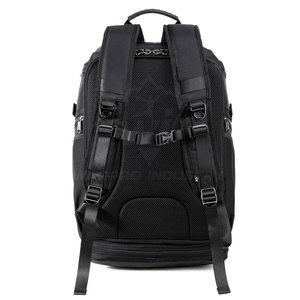 Equipo Deportivo de Alta Calidad para Jugadores, Bolsa de Béisbol Duradera y Espaciosa con Correas de Hombro Ajustables y Uso Prolongado - Product Image 3
