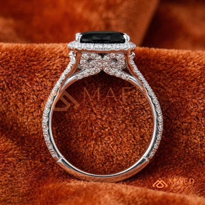 Anillo Ancho de Plata de Ley 925 Chapado en Oro Rosa de 14K con Tres Hileras de Moissanita Corte Esmeralda, Color D, VVS1 - Product Image 4