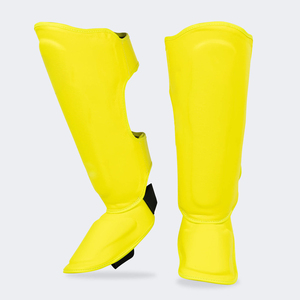 Protections de tibia en cuir synthétique durable pour le kickboxing |   Équipement de sparring absorbant les chocs |   Protection des jambes pour arts martiaux de haute résistance - Product Image 1
