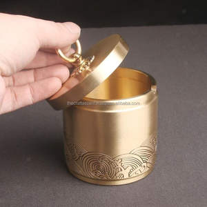 Recipientes cilíndricos de acero inoxidable de alta calidad, personalizados, con acabado cepillado, grabados a mano, para almacenamiento de especias, con tapa abatible, ideales para regalos. - Product Image 6