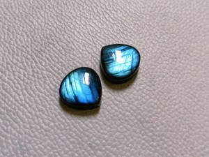 Paire de cabochons en labradorite bleue naturelle, forme cœur, pierres précieuses lâches, dos plat, taille calibrée, pour la fabrication de bijoux, anneaux et pendentifs - Product Image 4