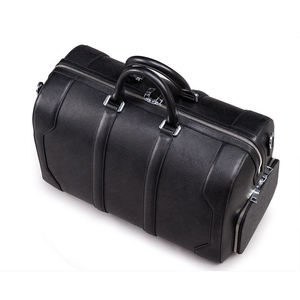 MAKUM Bolsa de Viaje/Deportiva de Cuero Genuino Negro, Unisex, Correa de Hombro Ajustable, Decoración con Cadenas y Cremallera, Impermeable, Ecológica - Product Image 1
