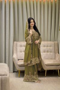 Ensemble prêt-à-porter entièrement cousu en soie Nc Moss avec broderie de fil de créateur, travail de sequins et de Zari, comprenant un haut, un pantalon Plazzo et une dupatta. - Product Image 1