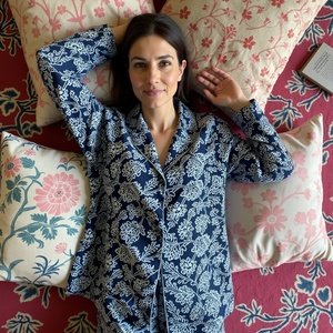 Nocturne Bloom Artisan Cotton Nightwear con intrincado Jaal-Block Print Pantalón largo con camisa - Product Image 2
