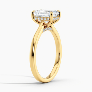 Bague de fiançailles classique en or 18 carats avec diamant de laboratoire taille émeraude de 2,00 carats, clarté VVS2, couleur F, style halo caché IGI - Product Image 3