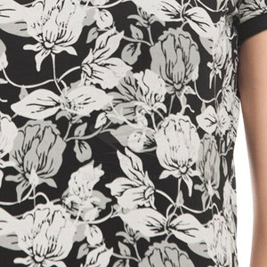 Logo personnalisé pour femmes, t-shirt d'été, couleur et taille personnalisées, respirant, 100% coton, toile fabriquée au Pakistan - Product Image 6