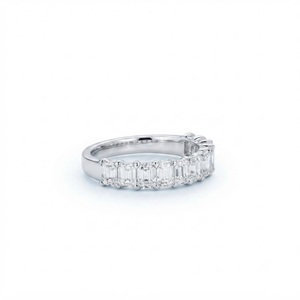 Bague de mariage demi-éternité en or massif 10K 14K 18K avec diamant de laboratoire taille émeraude, clarté DEF VS VVS, certifiée IGI - Product Image 4