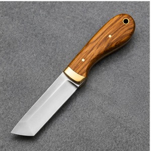 Cuchillo de Acero al Carbono para Caza, Cuchillo Utilitario Premium para Exteriores, Hoja de Acero al Carbono Forjada a Mano, Mango de Madera Resistente, Uso Pesado - Product Image 6