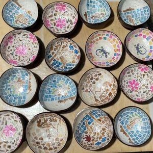 Artículos Populares: Tazones Ecológicos de Cáscara de Coco, Suministro al por Mayor, Hechos a Mano, Verde Esmeralda Floral, Mejor Precio - Product Image 2