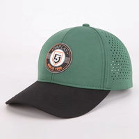 Casquettes de baseball sportives de haute qualité, personnalisées, en polyester imperméable, à 6 panneaux, avec perforations découpées au laser et patch en caoutchouc