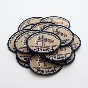 Parches Bordados Personalizados al por Mayor con Cierre de Palanca Redondo para Cerrajería, Insignias de Ferretería a Granel del Fabricante - Product Image 3