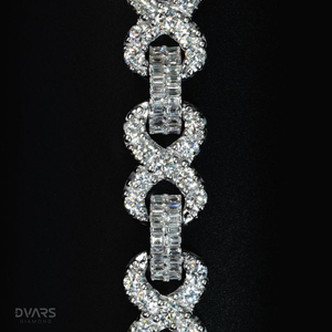 Pulseras de cruz con incrustaciones de moissanita VVS1 Dvars Diamond DBM-08, con diseño de baguette, de plata de ley bañada en rodio, certificadas por GCI IDGL - Product Image 6