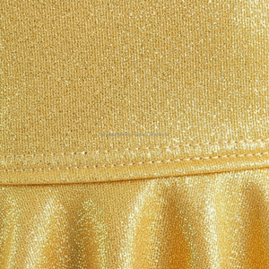 Ensemble de performance 2 pièces pour femme, style majorette, doré métallisé, avec crop top sans manches et jupe asymétrique, personnalisable OEM - Product Image 5
