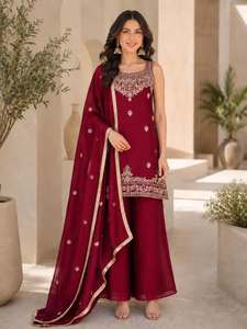 Ensemble prêt-à-porter de créateur avec haut en tissu Rangoli Crush, richement brodé et orné de sequins, pantalon Plazzo et dupatta. - Product Image 3