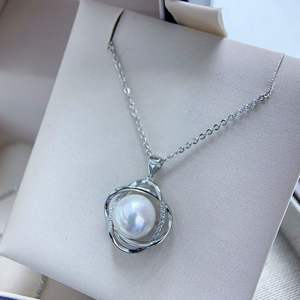Pendentif en perle d'eau douce naturelle Zhuji 9-10 mm, blanc froid, rond, sans défaut, argent S925, charme en perle Edison - Product Image 1