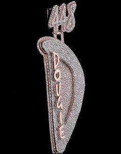 Pendentif Cœur en Moissanite, Collier Statement en Or Rose Sertie de Pierres, Bijoux Hip Hop, Cadeau de Luxe pour Femme - Product Image 1