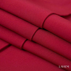 Jupe évasée trapèze pour femme, taille haute, rouge foncé premium |   Jupe Layla pour une mode de bureau élégante |   LAVIEM - Product Image 1