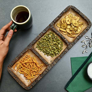 Plateau multifonctionnel en bois naturel 100% Plateau en bois décoratif Accessoires de cuisine Plat à collations Fabriqué en Inde - Product Image 4