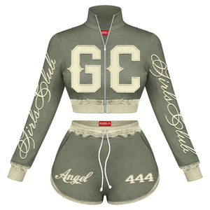 Ensemble short et veste courte zippée en molleton de coton 320 GSM pour femme, vert crème, avec logo brodé appliqué, personnalisable. - Product Image 1