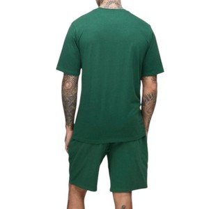 Ensemble 2 pièces T-shirt et short vert pour homme, best-seller, design et logo personnalisables, qualité supérieure, respirant pour homme - Product Image 2