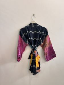 Robe kimono en soie pour femme, courte, style vintage, robe kimono d'été, vêtement de plage - Product Image 6