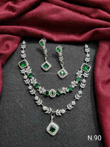 Diamant américain Délicat Feuille & Fleur Designs Argent Plaqué Double Couche Clouté Collier Ensemble Avec Boucles D'oreilles Bijoux Ensemble Femmes - Product Image 5