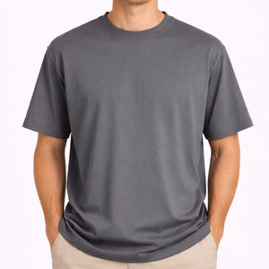 Camiseta clásica de cuello redondo para hombre Charcoal, de algodón suave y transpirable, estilo atemporal y comodidad para el día a día. - Product Image 1