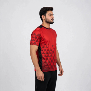 Maillot de football pour homme, rouge, à motifs géométriques, sublimé, manches courtes, col en V, coupe classique, polyester, évacuation de l'humidité, UPF 50+, logo personnalisé - Product Image 1