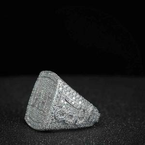 Bague élégante en argent sterling 925 avec moissanite, bijou de luxe pour anniversaire, promesse ou fiançailles, pour femmes et hommes - Product Image 2