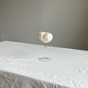 Gobelet à vin en coquillage naturel, verre artisanal en forme de coquille pour la décoration de la maison, thème nature, vaisselle décorative - Product Image 1