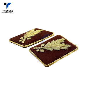 Chemises de luxe à col amovible faites à la main |   Broches de sécurité en fil blanc doré, broderie, feutre non tissé, taille personnalisée - Product Image 3