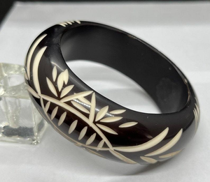 Pulseras de Resina al por Mayor, Joyería de Diseño Única Hecha a Mano - Product Image 1