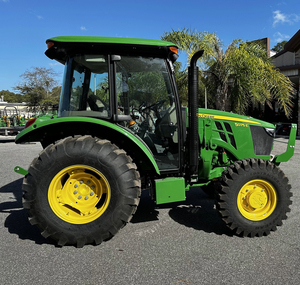 Tractor Utilitario John Deere 5075E de la Mejor Calidad y Precio, Motor Diésel de 75 HP, 4x4, para Agricultura, Cultivo y Transporte - Product Image 1