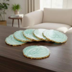 Juego de Posavasos de Resina Azul Agua con Borde Dorado, Resistentes al Calor, Decorativos para Mesa de Centro, Bar, Comedor - Product Image 4