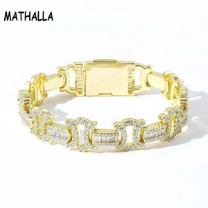 Pulsera de eslabones cubanos con diamantes de moissanita VVS1 más vendida para un estilo urbano de lujo, disponible para exportación desde India. - Product Image 2