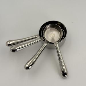 Tazas Medidoras de Acero Inoxidable de Primera Calidad, Acero Puro con Diseño de Mango Largo, Perfectas para Mediciones Eficientes en el Hogar y la Cocina - Product Image 1