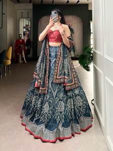 Ensemble Choli en Soie Vaishali Brodé Prêt-à-Porter pour Fêtes, Mariages, Diwali – Design Réversible, Séchage Rapide, Extensible, Protection Solaire - Product Image 4