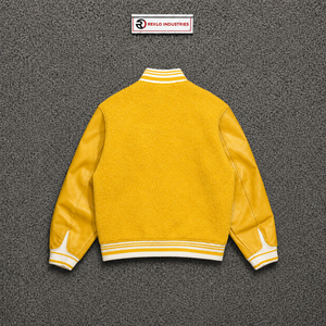 แจ็คเก็ตวาร์ซิตี้สีเหลืองพรีเมียมสำหรับผู้ชาย สวมใส่สบายในฤดูหนาว เสื้อคลุมกีฬาแฟชั่นแนวสตรีท สไตล์วิทยาลัย ทรงบอมเบอร์ - Product Image 6